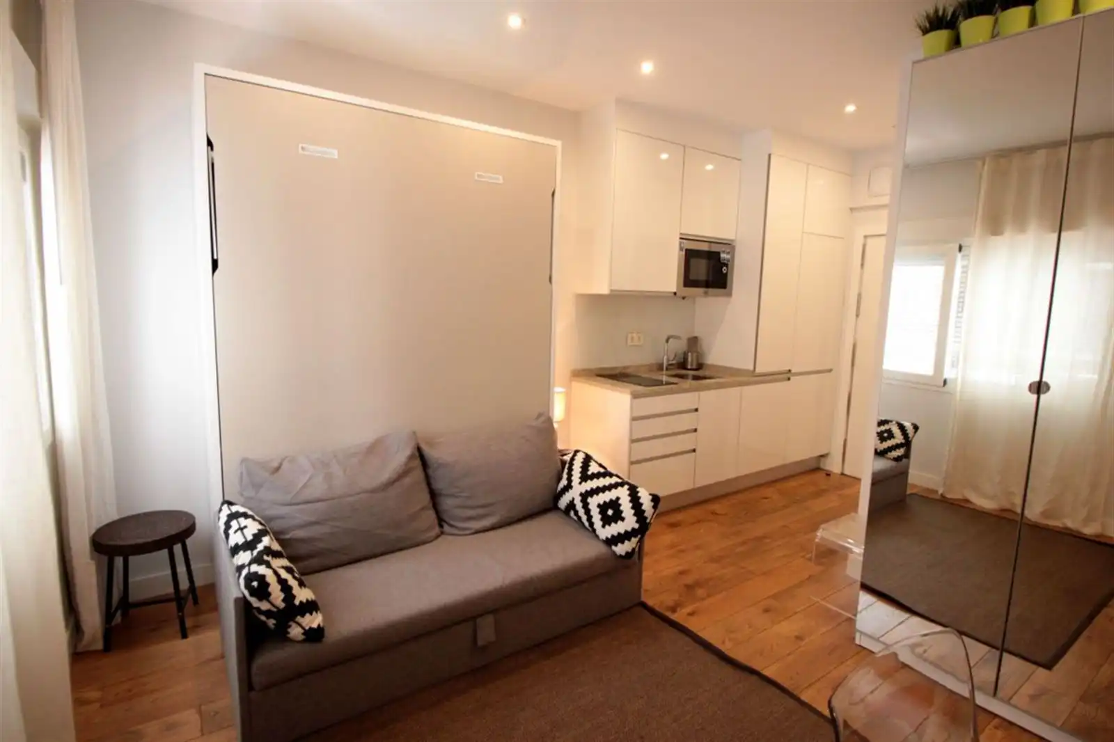 Living room of Study for rent in Madrid  with Air Conditioner, Heating and Furnished