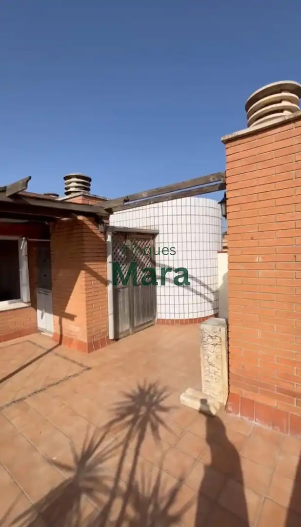 Dúplex amb terrassa en venda a Carrer Carrer Benviure, imagen 5