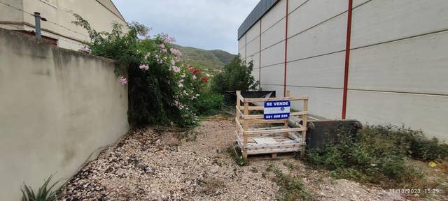 Terreno residencial en Venta en  CEMENTERIO en Bugarra