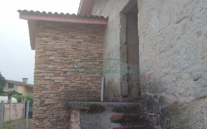 Casa o xalet en venda en As Neves   amb Calefacció, Jardí privat i Terrassa
