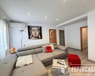 Living room of Flat for sale in  Valencia Capital  with Air Conditioner