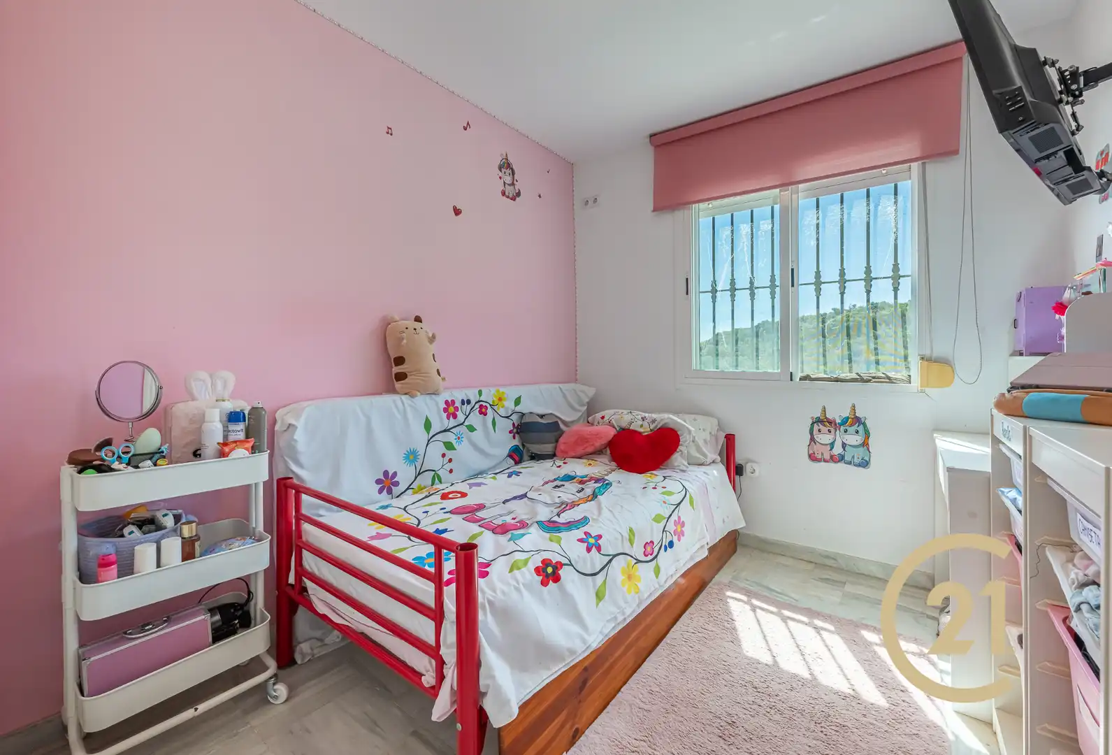 Dormitori de Casa adosada en venda en Marbella amb Aire condicionat, Jardí privat i Terrassa