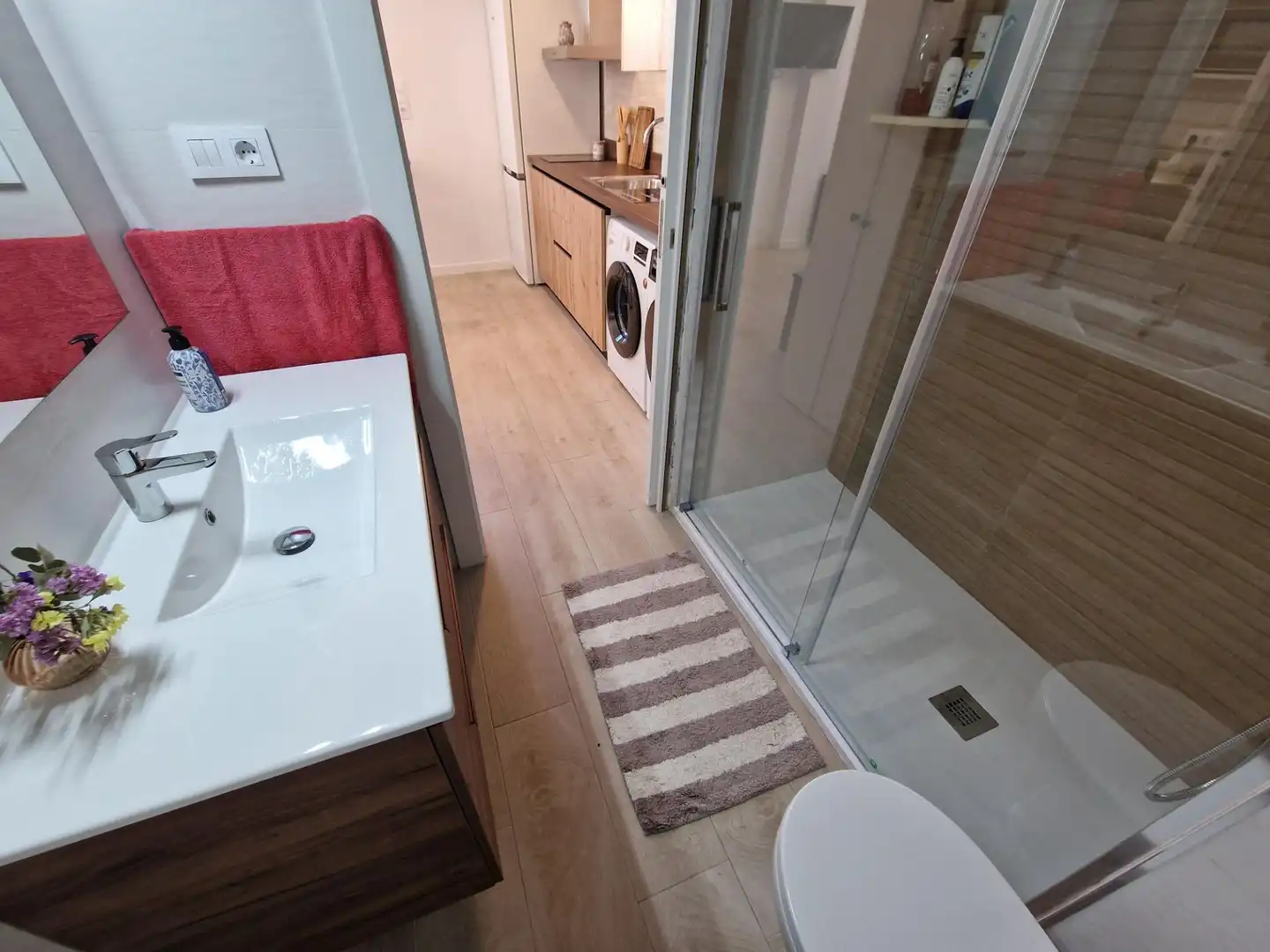 Badezimmer von Erdgeschoss zur Miete in Águilas mit Klimaanlage, Möbliert und Alarm