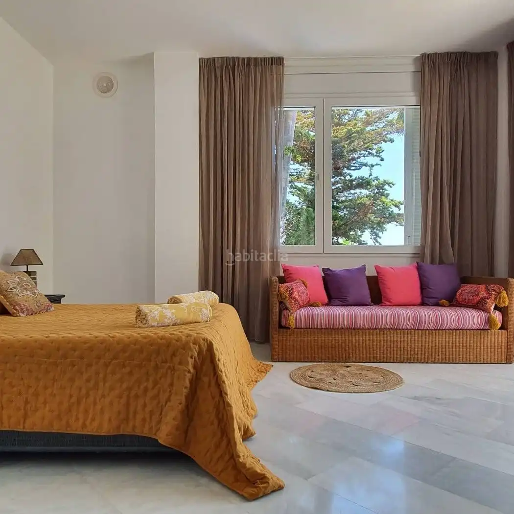 House with garden for sale in Avinguda Tortuga 12, imagen 13
