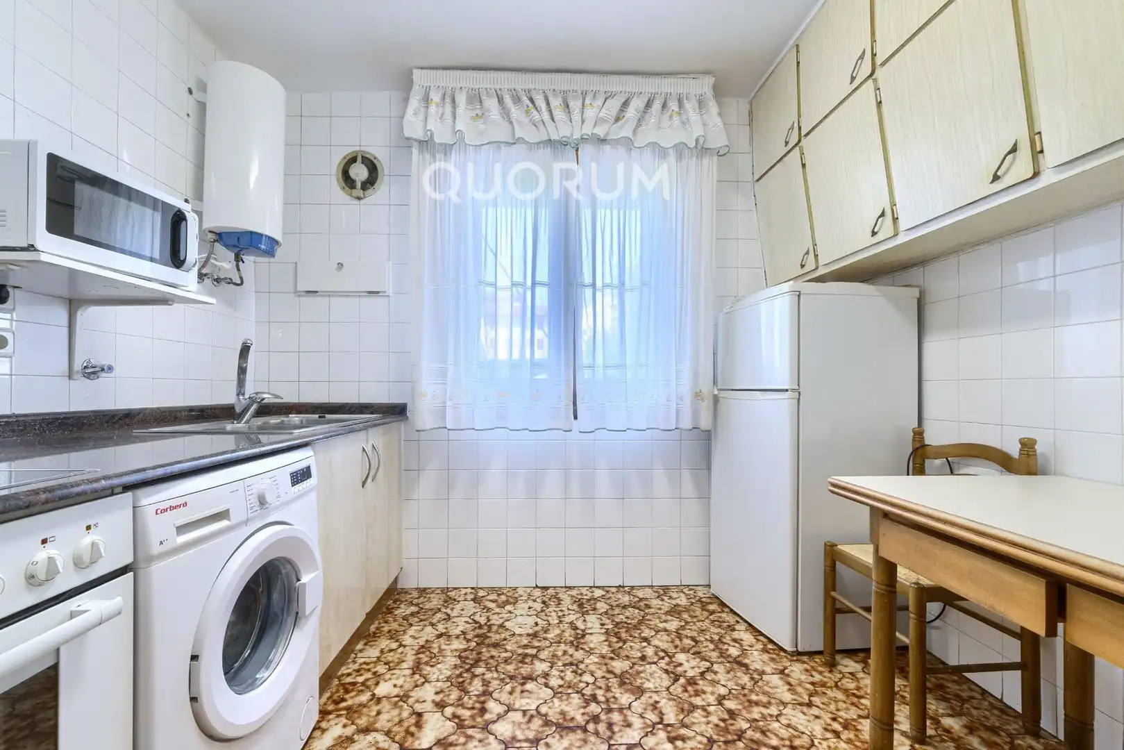 Cocina de Piso en venta en Barakaldo  con Jardín privado, Terraza y Amueblado