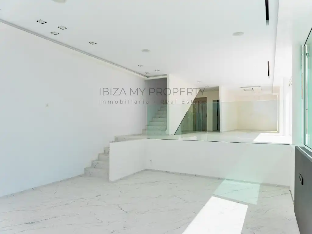 Casa o chalet en venta en Santa Eulària des Riu con Aire acondicionado, Trastero y Piscina