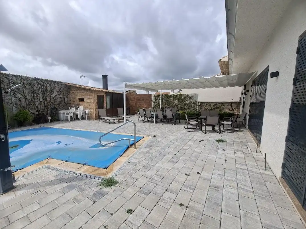 Swimming pool of Houses for sale in Hontecillas  with Air Conditioner, Private garden and Terrace
