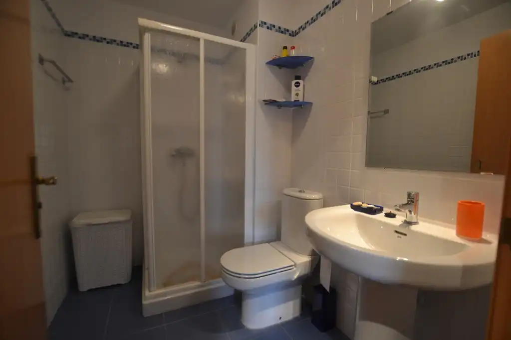 Bathroom of Flat for sale in Miño  with Heating, Storage room and Oven