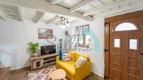 Living room of Single-family semi-detached for sale in Villaviciosa  with Heating, Parquet flooring and Furnished
