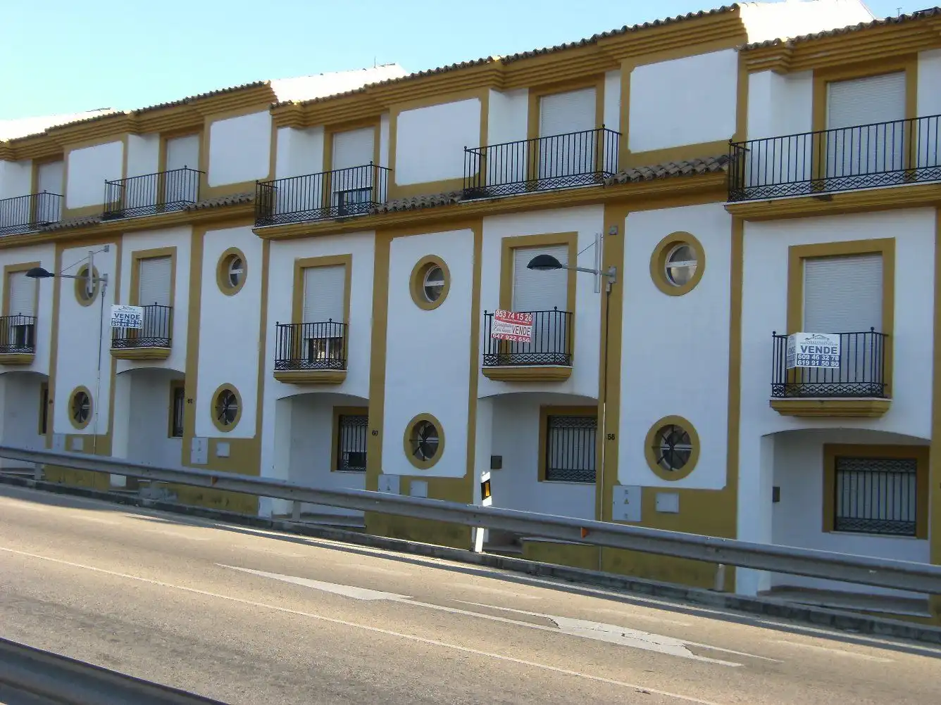 Casa con terrazza in vendita a Torreperogil