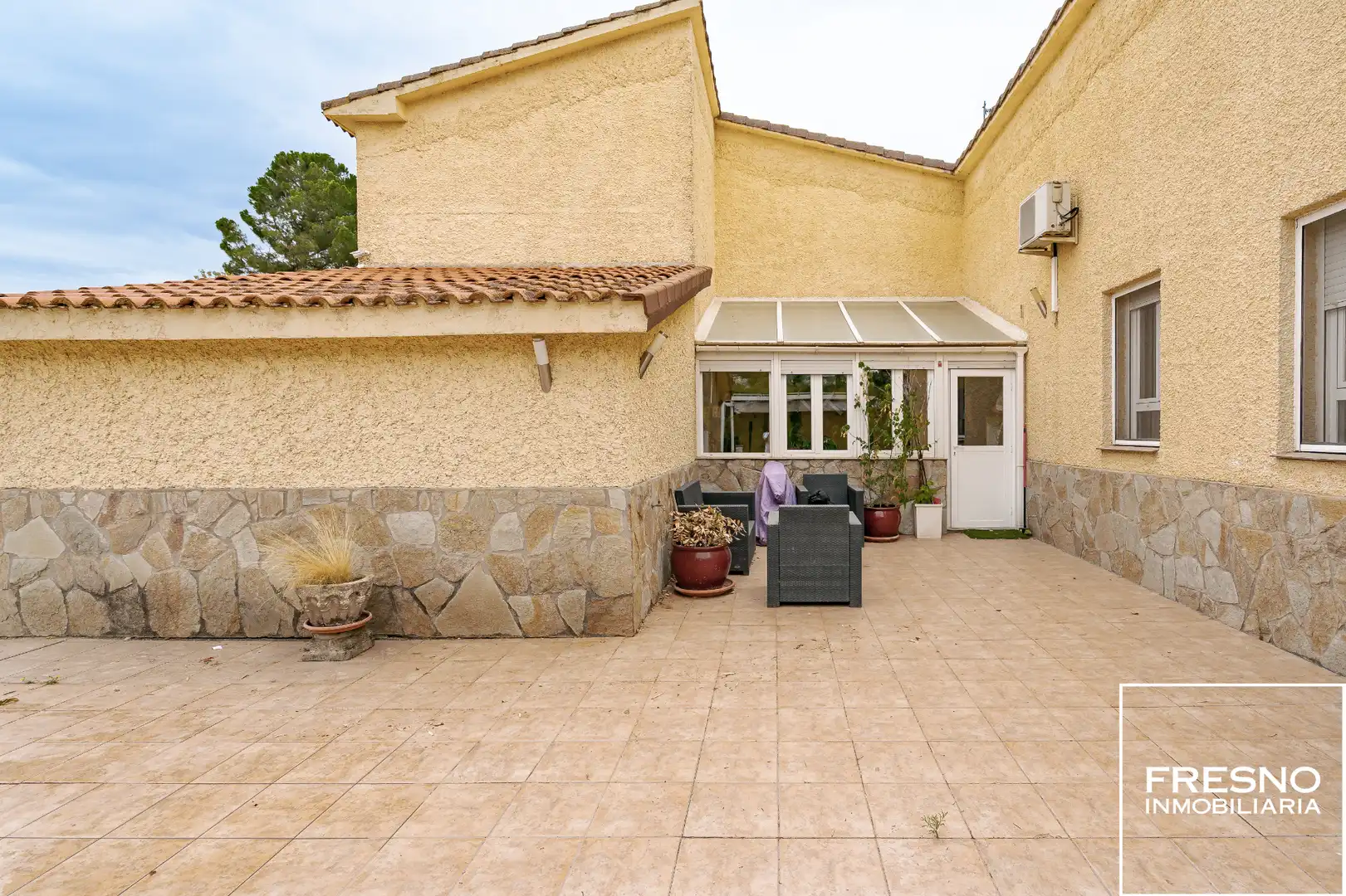 Terrassa de Casa o xalet en venda en Paracuellos de Jarama amb Aire condicionat, Calefacció i Jardí privat