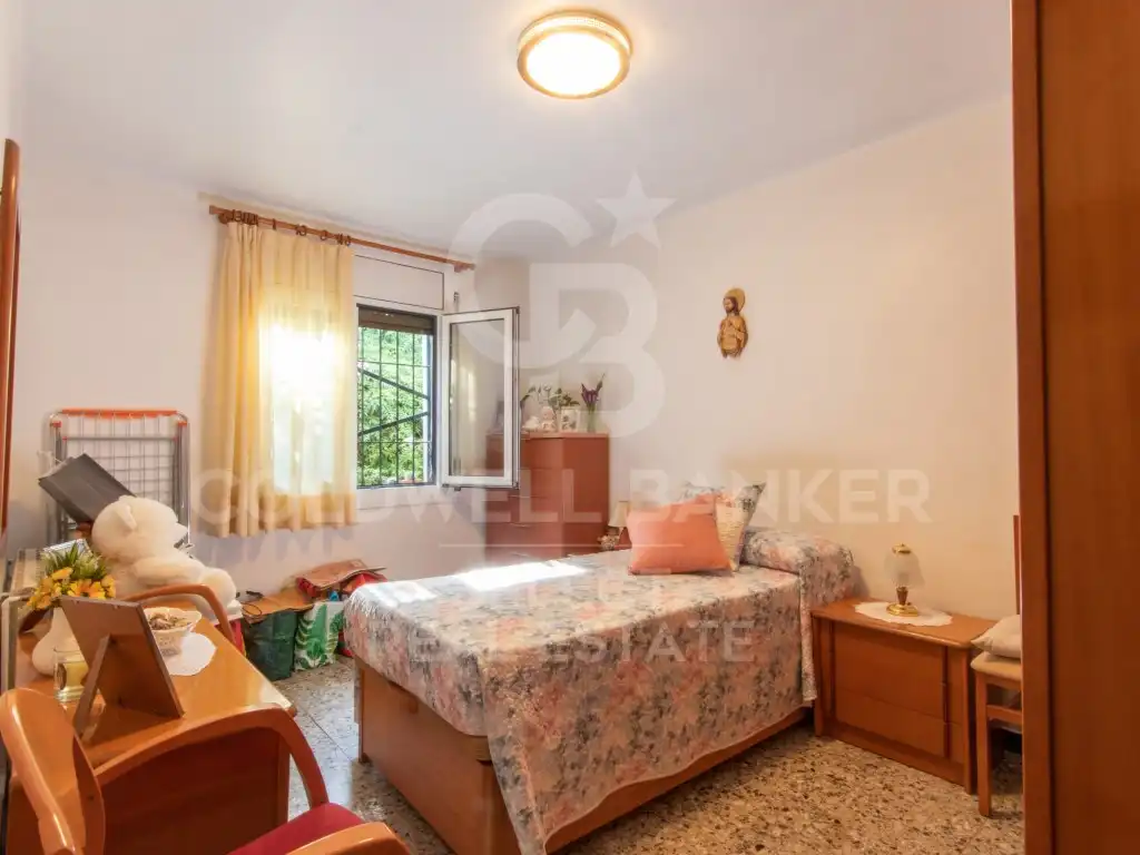 Dormitori de Casa o xalet en venda en Sant Cugat del Vallès