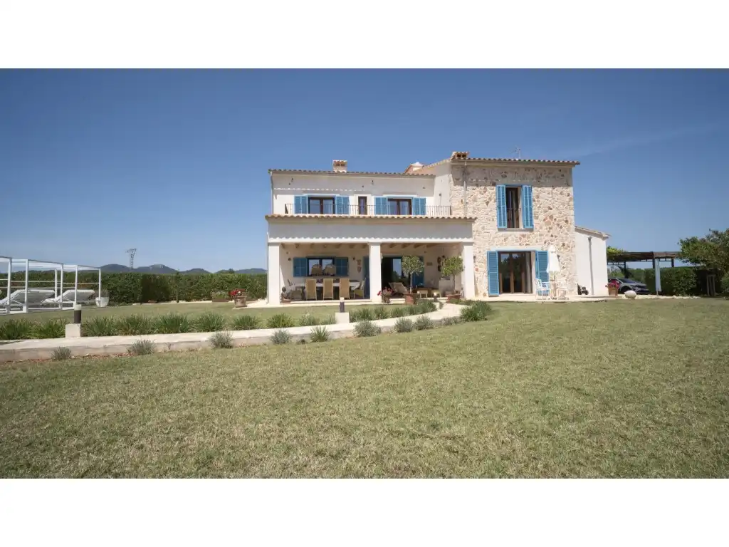 Vista exterior de Casa o xalet en venda en Felanitx amb Aire condicionat, Calefacció i Jardí privat