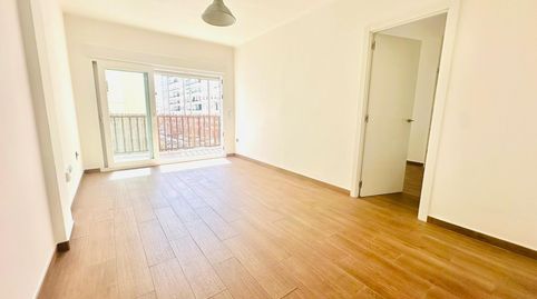 Foto 2 de Piso en venta en Los Castillejos - La Trinidad, Málaga Capital