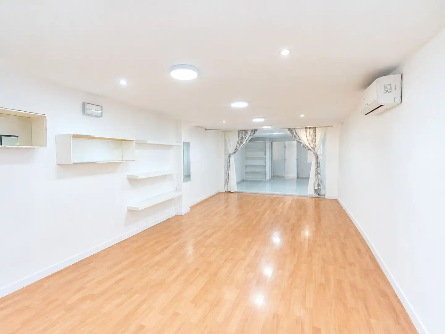 Local comercial de lloguer a Calle Francisco Macia 32 32, imagen 2