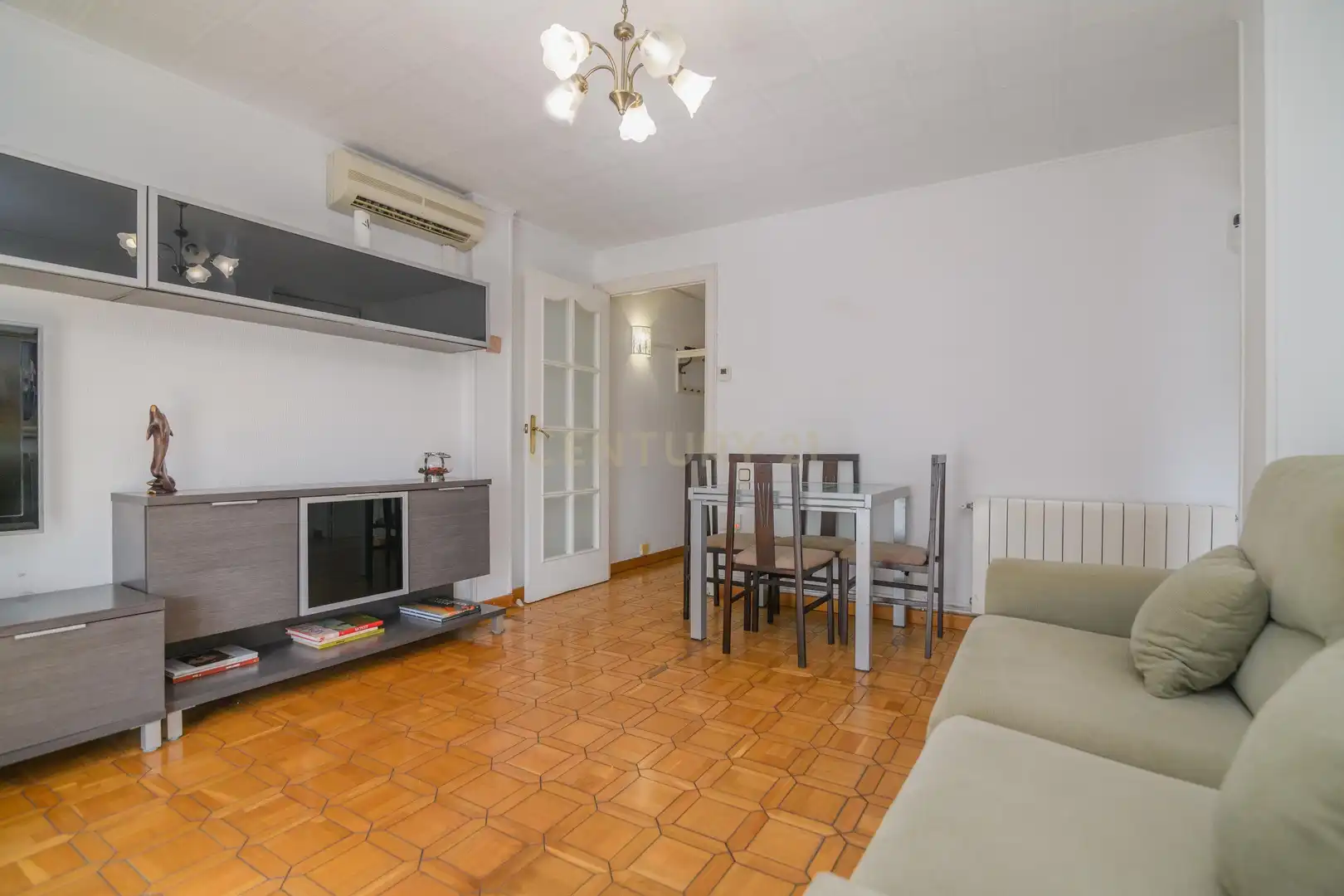 Sala de estar de Apartamento en venta en Sant Feliu de Llobregat