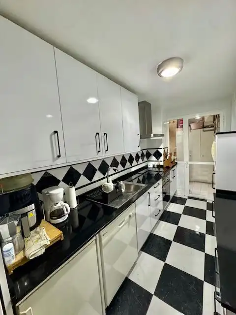 Cocina de Piso en venta en Sevilla con Aire acondicionado