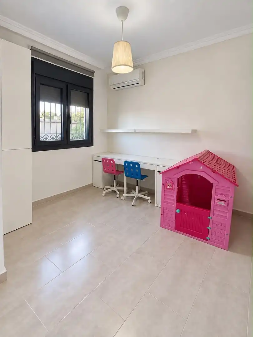 House with pool for sale in El Rinconcillo, imagen 7