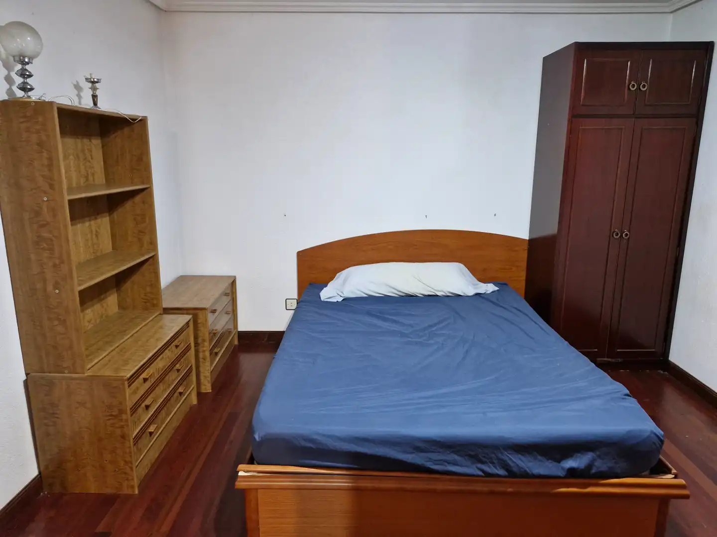 Habitación de Piso de alquiler en Valle de Mena con Calefacción, Parquet y Amueblado