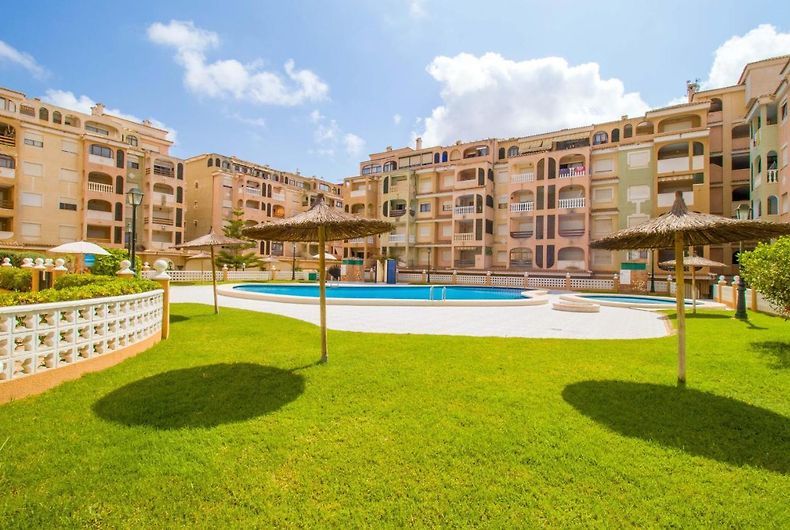Exterior view of Flat for sale in Torrevieja  with Furnished