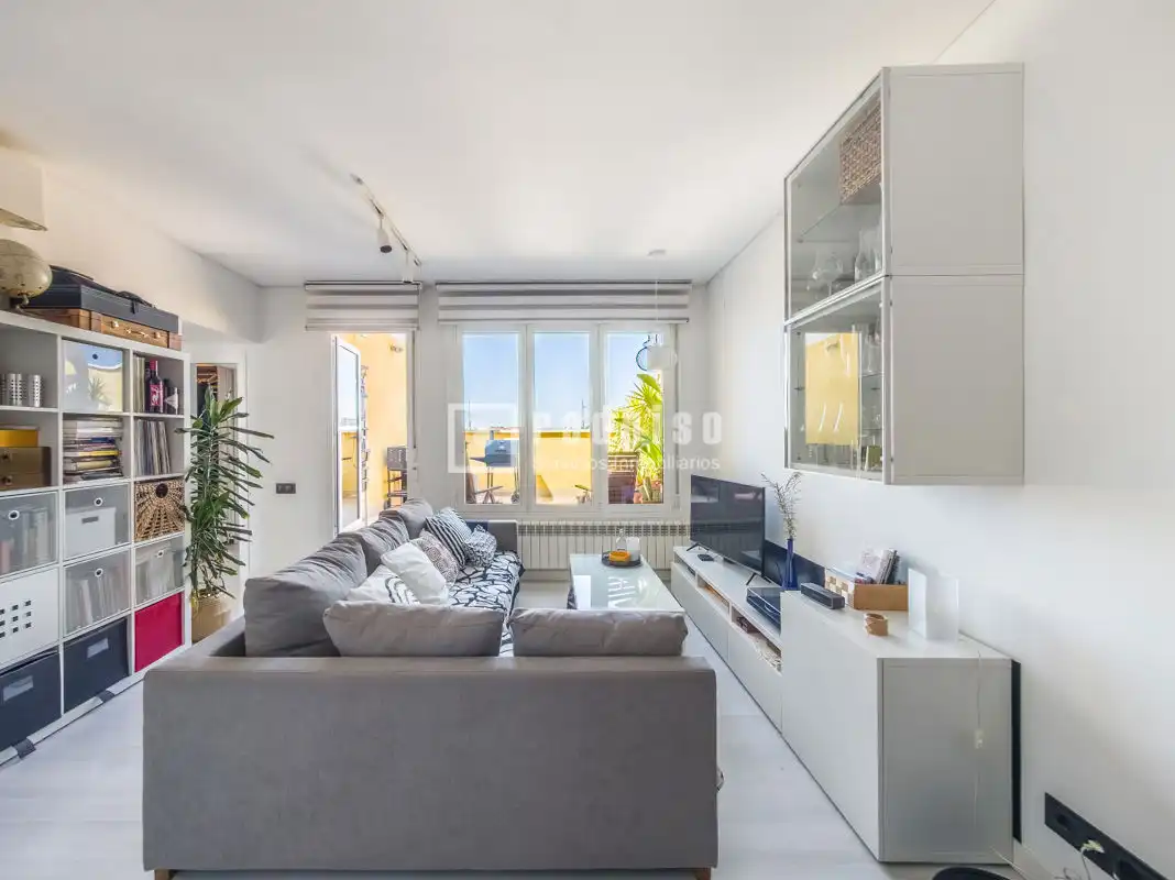 Living room of Attic for sale in Madrid  with Air Conditioner, Heating and Terrace
