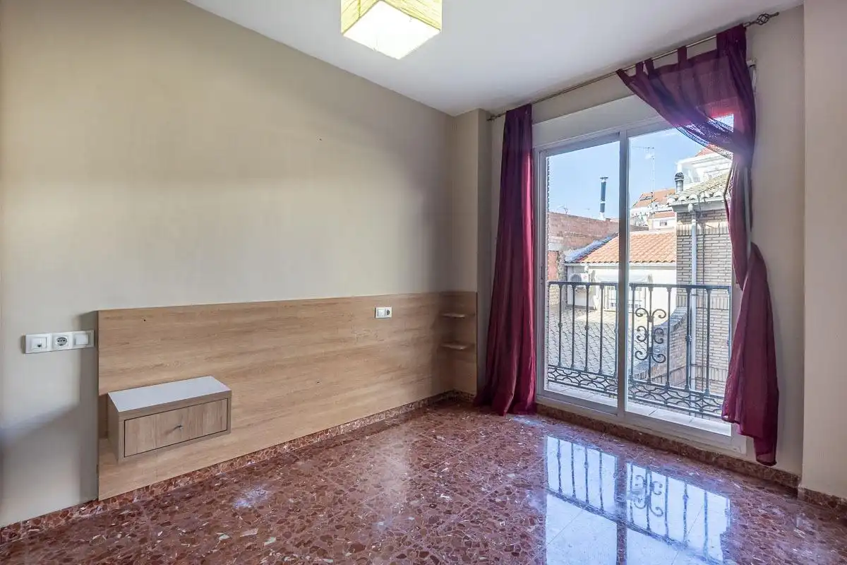 Habitación de Piso en venta en Maracena