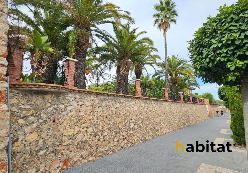 Vista exterior de Residencial en venta en Tarragona