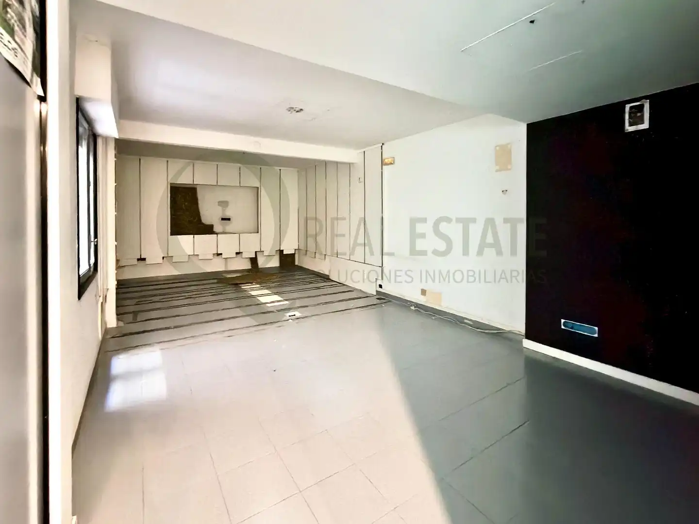 Office for sale in Elche / Elx  with Air Conditioner