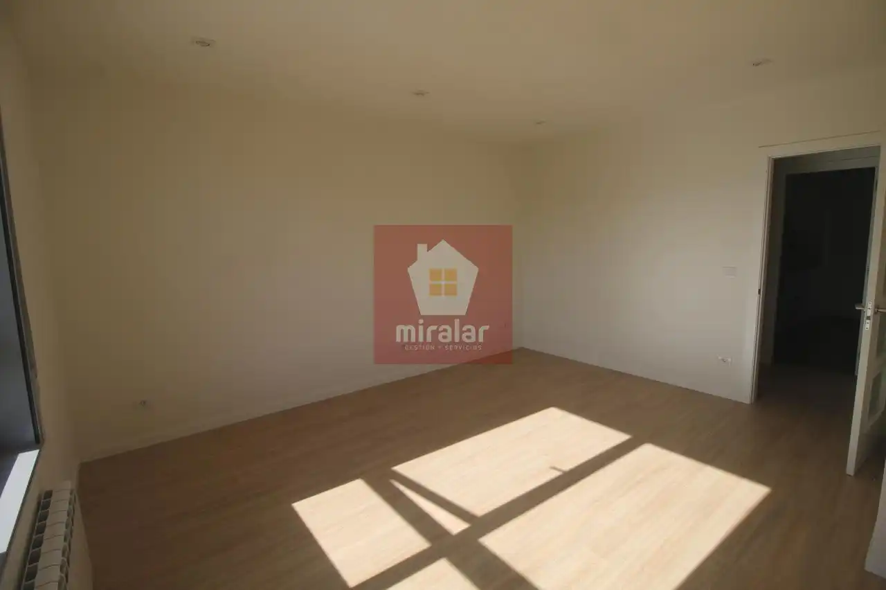 Habitación de Piso en venta en Salvaterra de Miño con Calefacción y Trastero