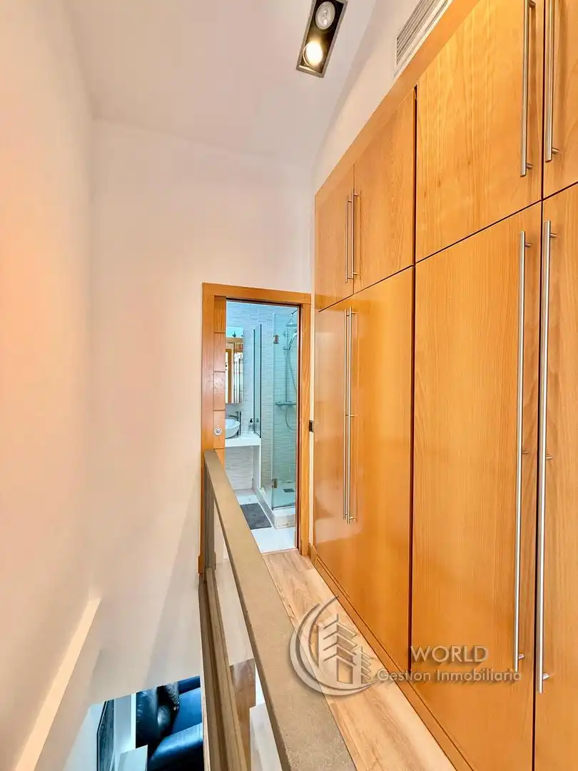 Badezimmer von Dachboden zum Verkauf in Madrid mit Klimaanlage, Heizung und Terrasse