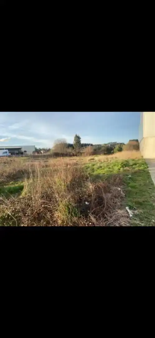 Terreno industrial en venta en Begonte