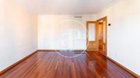 Bedroom of Flat for sale in  Madrid Capital  with Heating, Private garden and Storage room