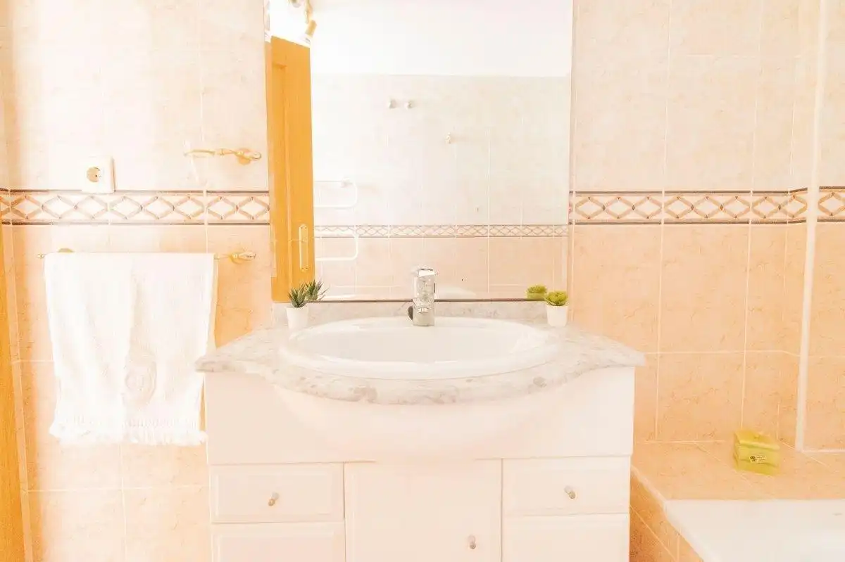 Bathroom of Flat for sale in Albuixech  with Air Conditioner, Heating and Balcony