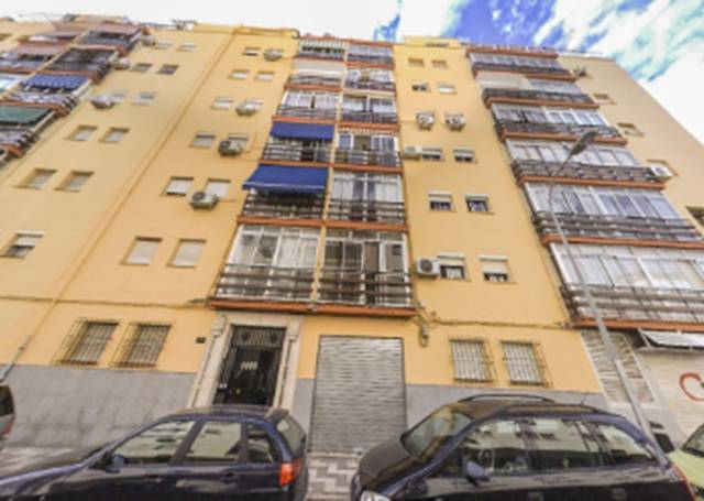 Piso en Venta en C/ Cura Merino en El Molinillo - Capuchinos