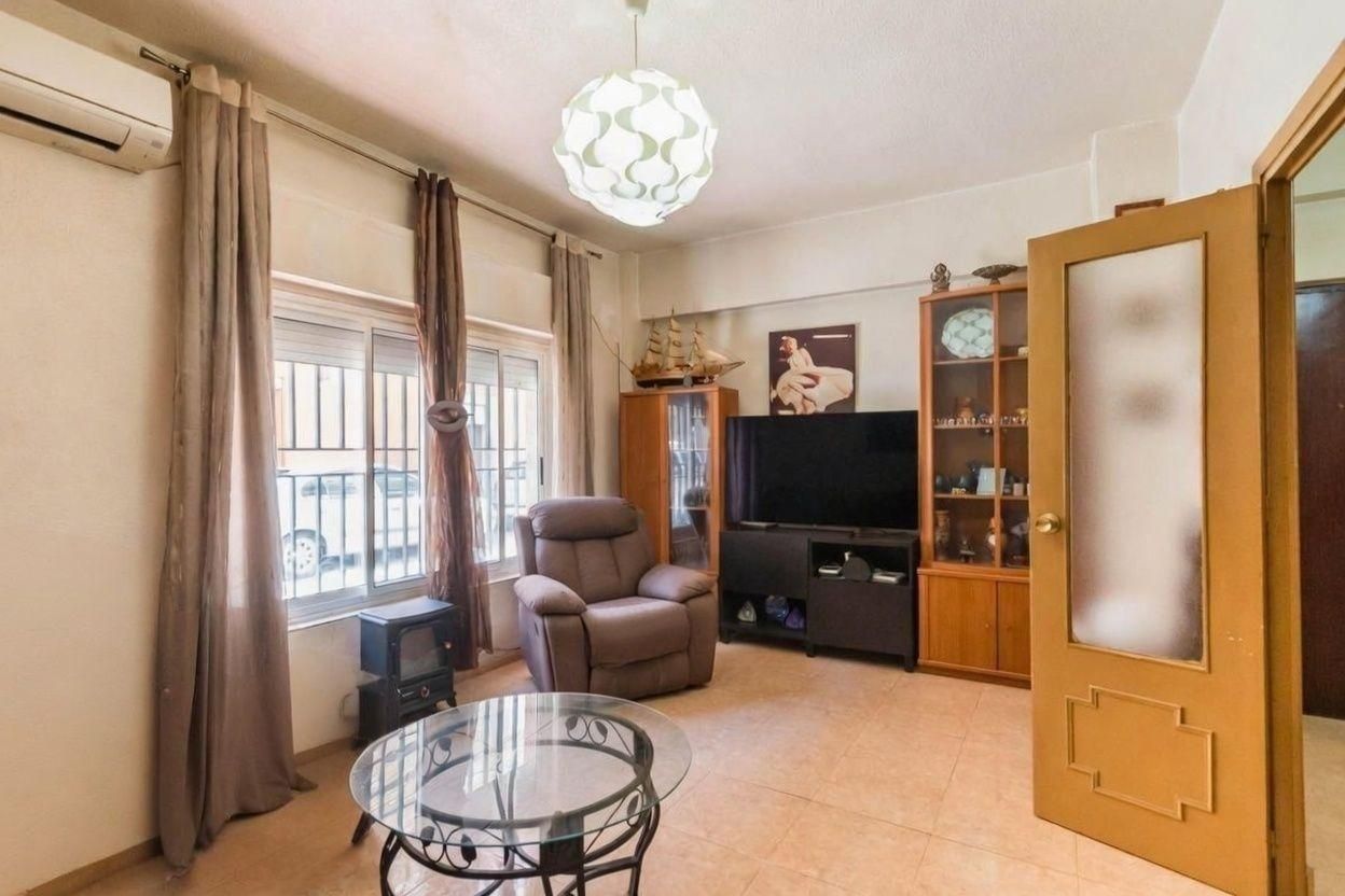 Sala de estar de Planta baja en venta en Alcantarilla con Aire acondicionado