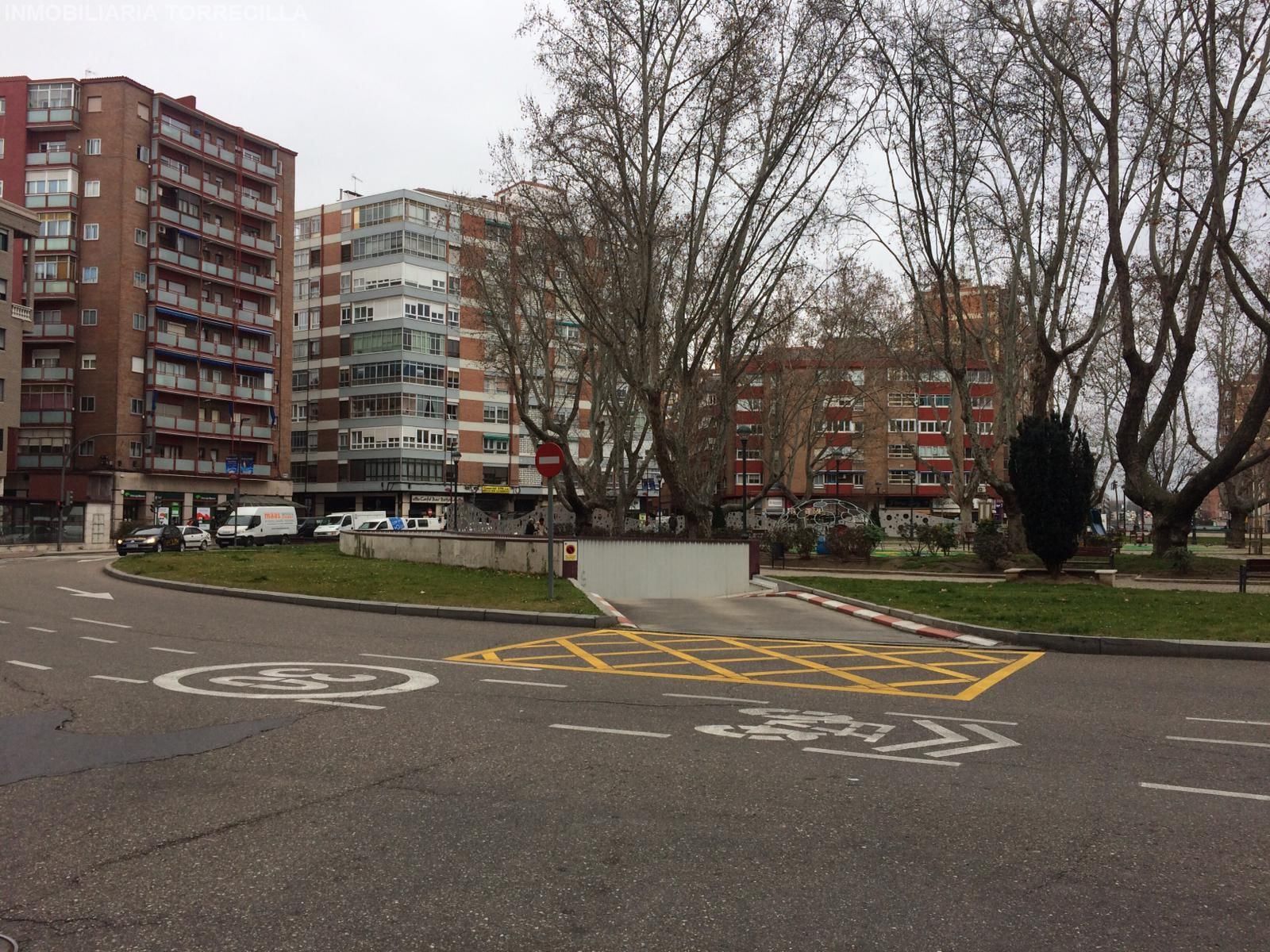 Parking of Flat for sale in Valladolid Capital  with Air Conditioner, Heating and Terrace