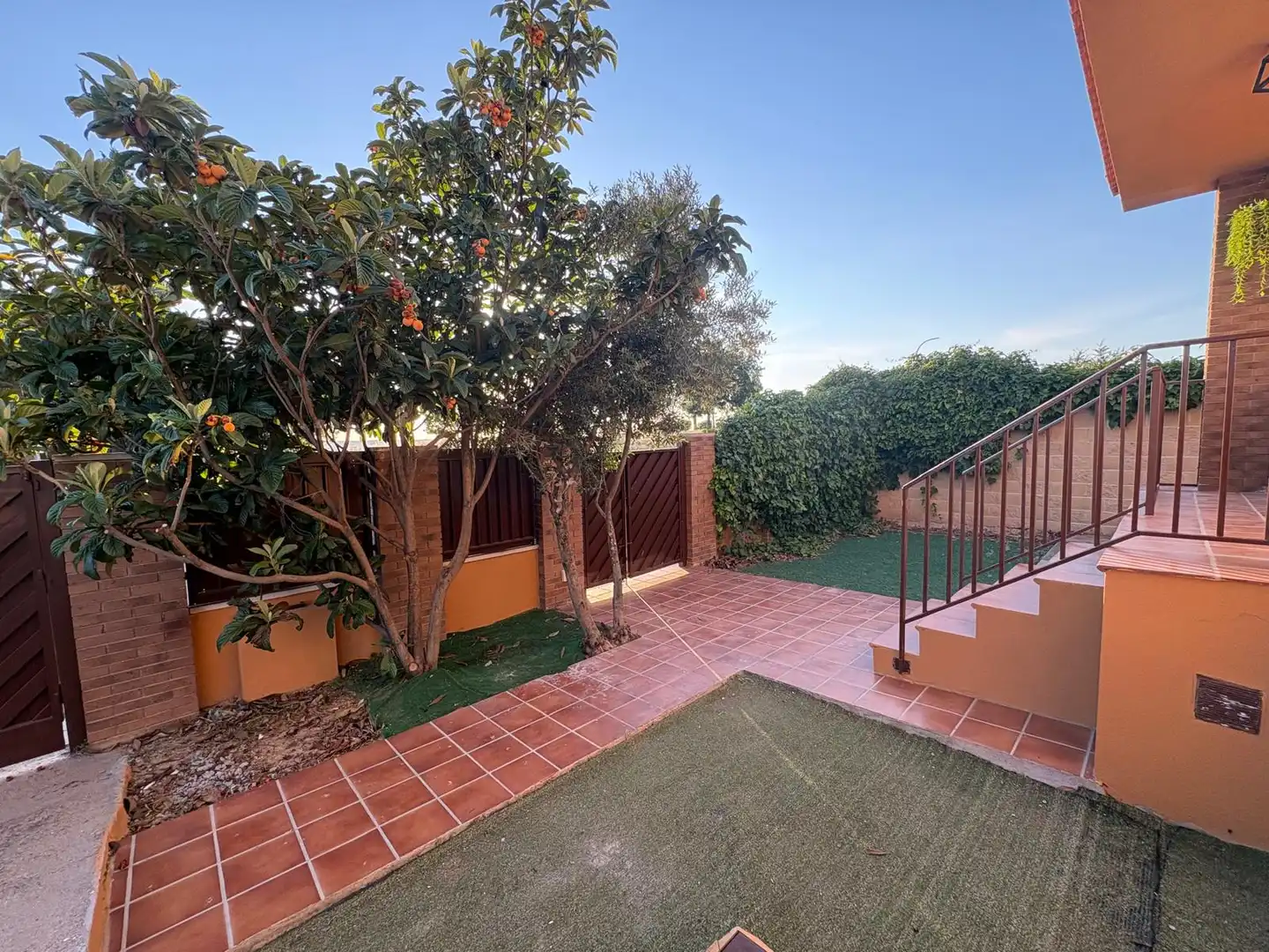 Terrassa de Casa o xalet en venda en Torres de la Alameda amb Aire condicionat, Calefacció i Jardí privat