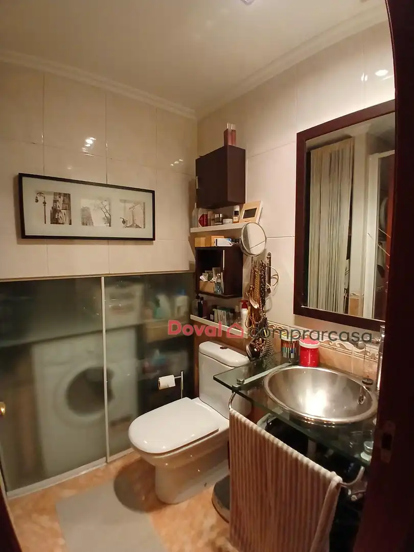 Bathroom of Flat for sale in Vigo   with Heating and Storage room