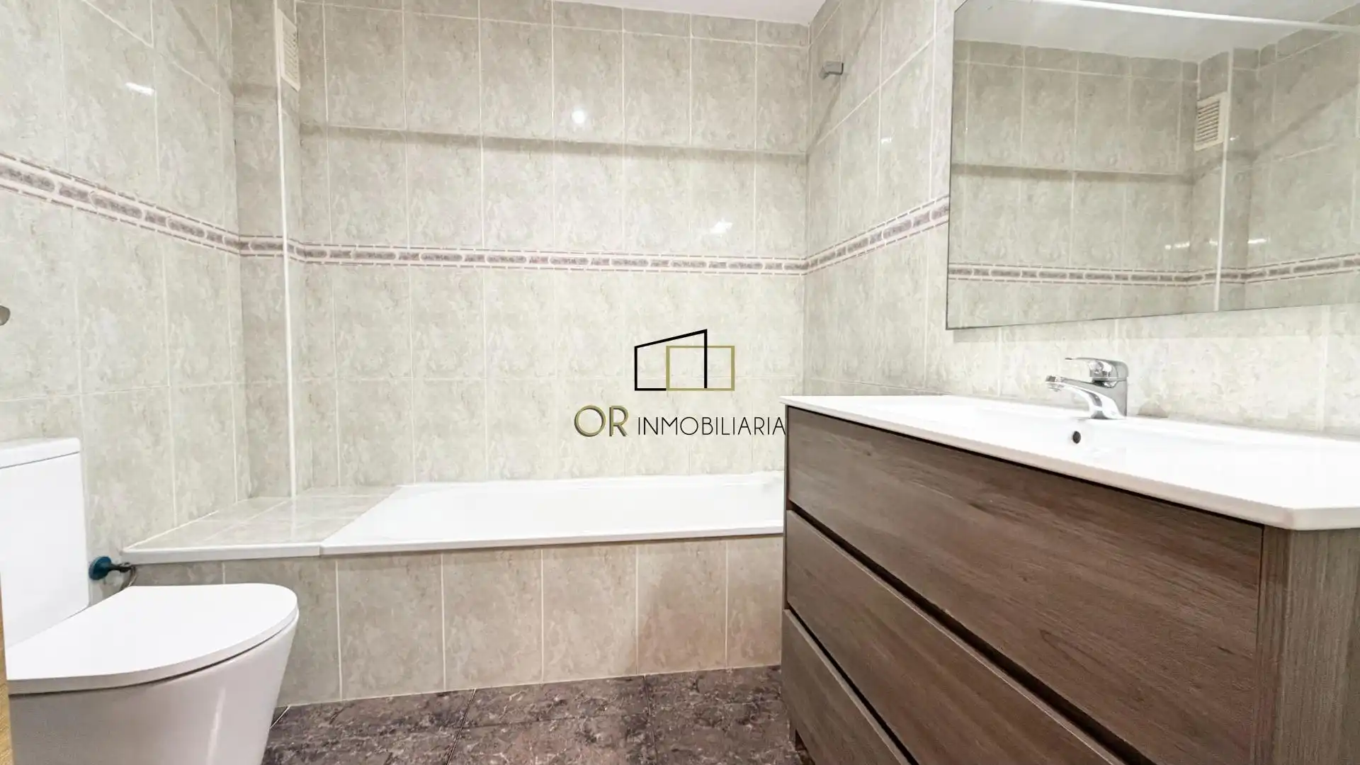 Baño de Casa o chalet en venta en El Vendrell con Aire acondicionado, Calefacción y Terraza