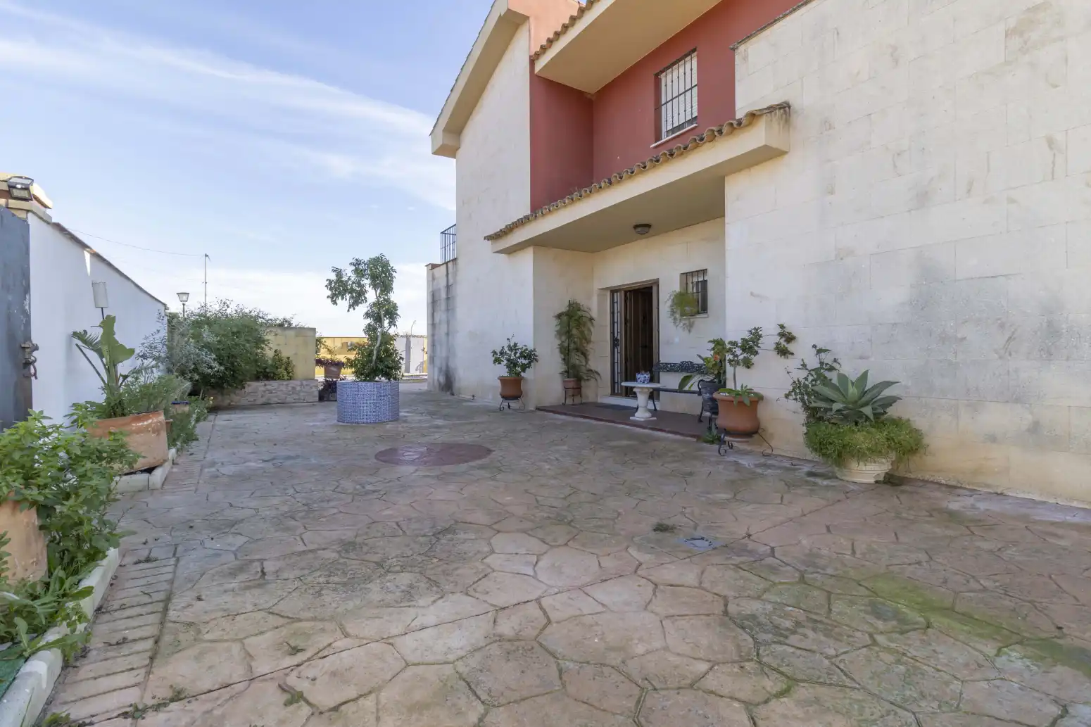 Jardí de Casa o xalet en venda en Alcalá de Guadaira amb Aire condicionat, Terrassa i Piscina