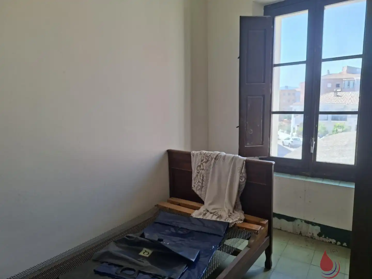 Casa amb terrassa en venda a Rafael casanova 45