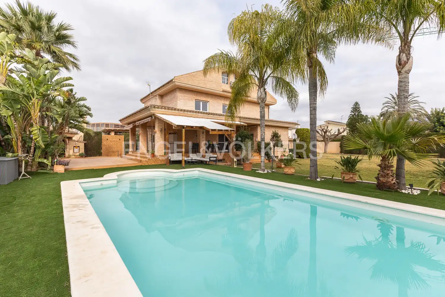 Exterior view of Houses for sale in L'Eliana  with Air Conditioner, Heating and Private garden