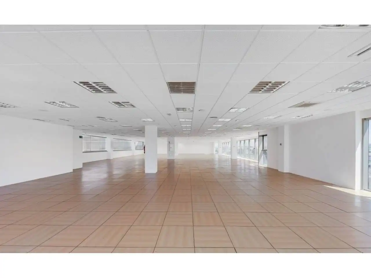 Büro zur Miete in Alcorcón mit Klimaanlage, Heizung und Alarm
