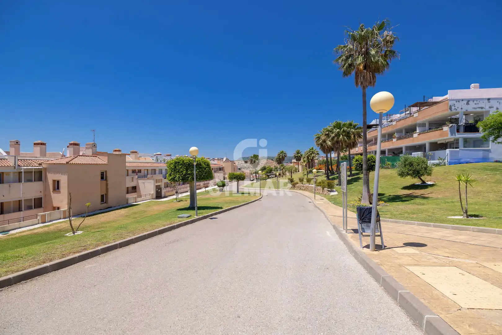 Vista exterior de Piso en venta en Casares con Jardín privado, Trastero y Piscina