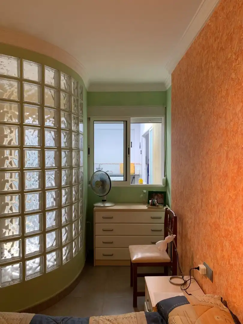 Schlafzimmer von Erdgeschoss zum Verkauf in Valencia mit Terrasse, Abstellraum und Möbliert