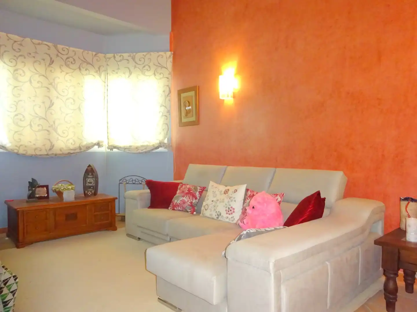 Sala d'estar de Casa o xalet en venda en Alhaurín de la Torre amb Aire condicionat, Jardí privat i Terrassa