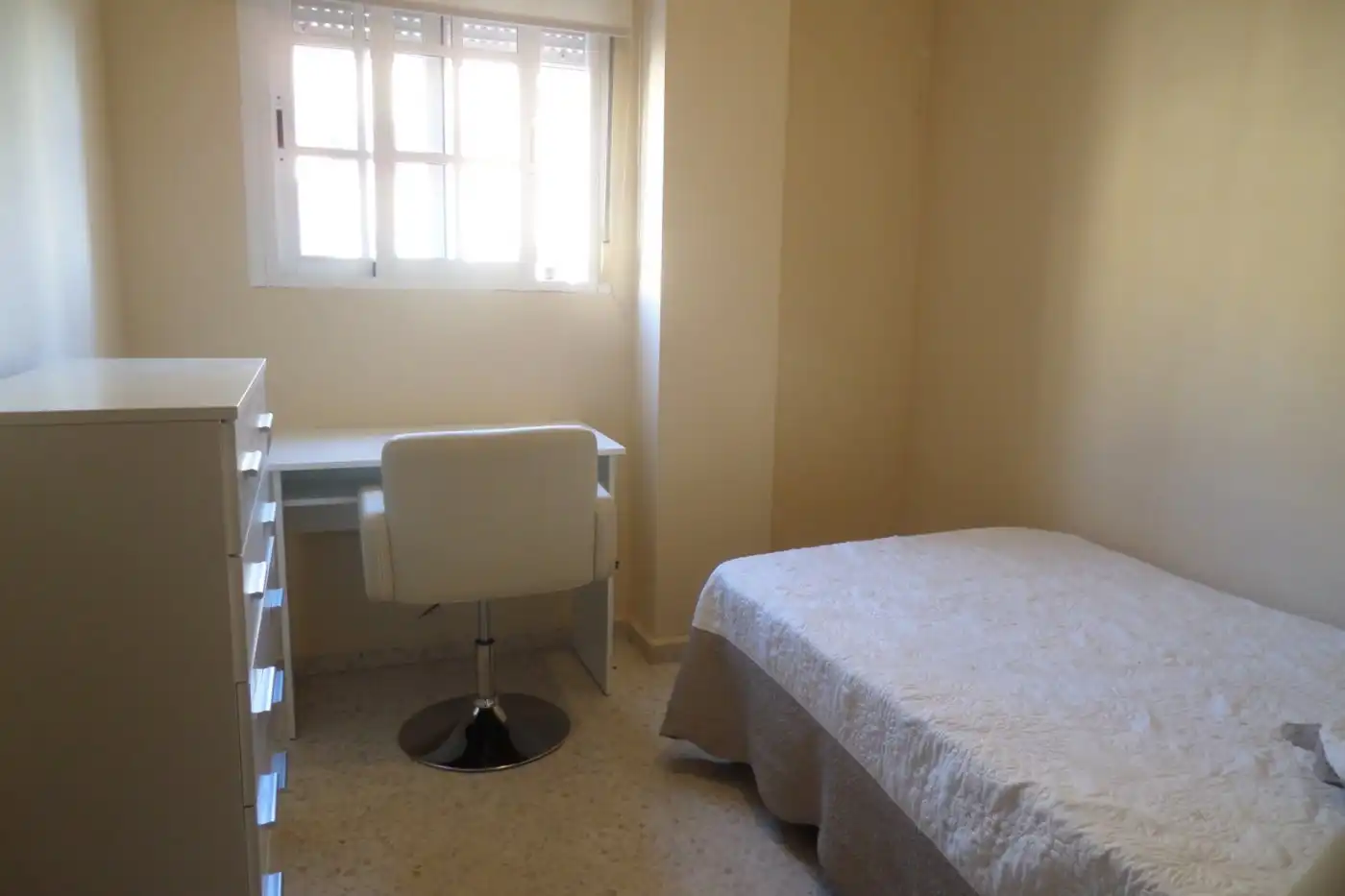 Flat for rent in Urbanizacion ANTONIO BUERO VALLEJO, El Torrejón - El Cerezo