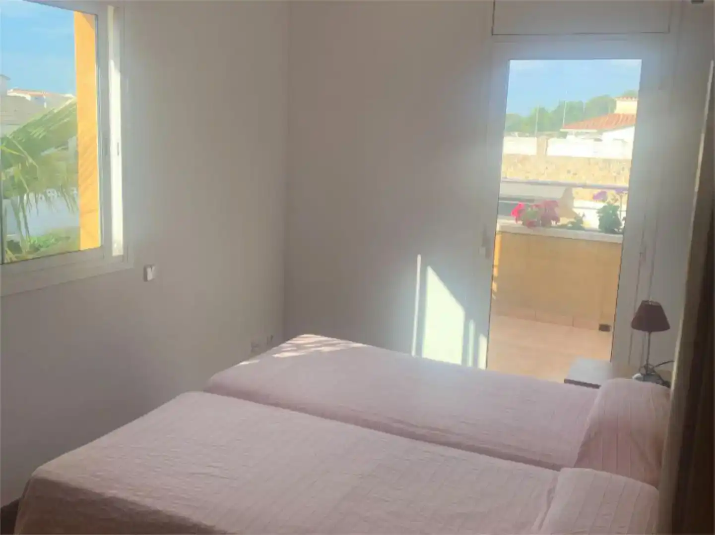 Habitación de Piso en venta en Cubelles con Aire acondicionado, Jardín privado y Parquet
