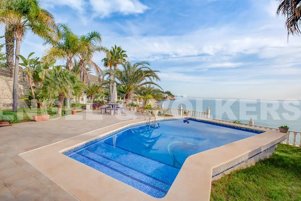 Exterior view of Houses for sale in El Campello  with Air Conditioner, Private garden and Terrace