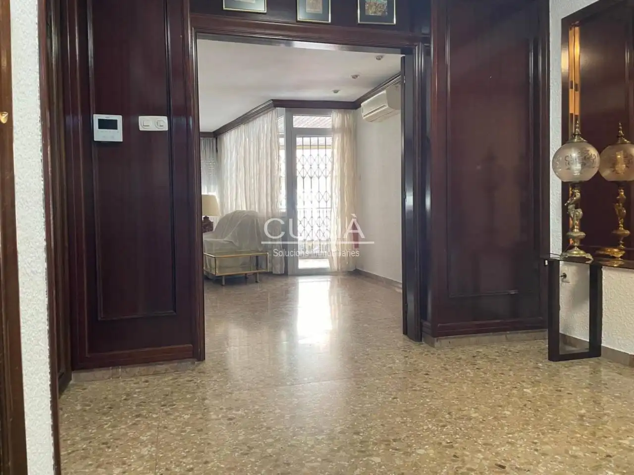 Flat for rent in Instituts - Universitat